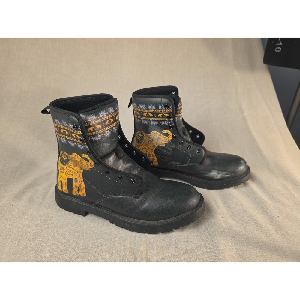 Gold Mandala Elephantcy Boots. Mens 7 Womens 9 Very Little Wear.